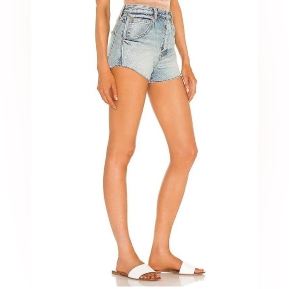 NWT Free People x We the Free Taliesin Cutoff Short in Mid Blue Size 25 - Picture 1 of 14